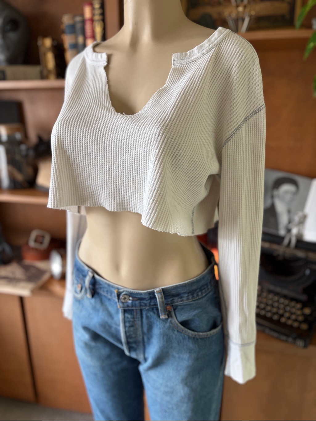 Bdg White Cropped Soft Waffle Long-Sleeve Top Womenâs Size S Grunge Relaxed Fit